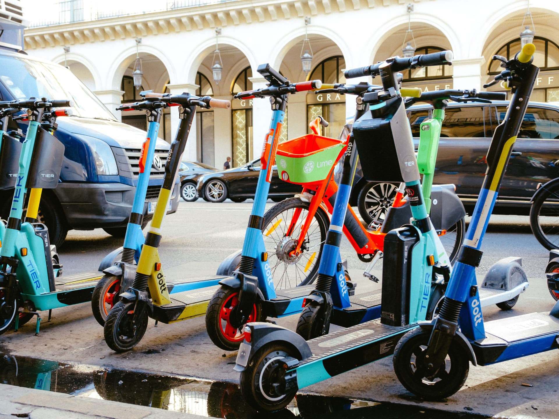 Vehicle Rental & Mobility